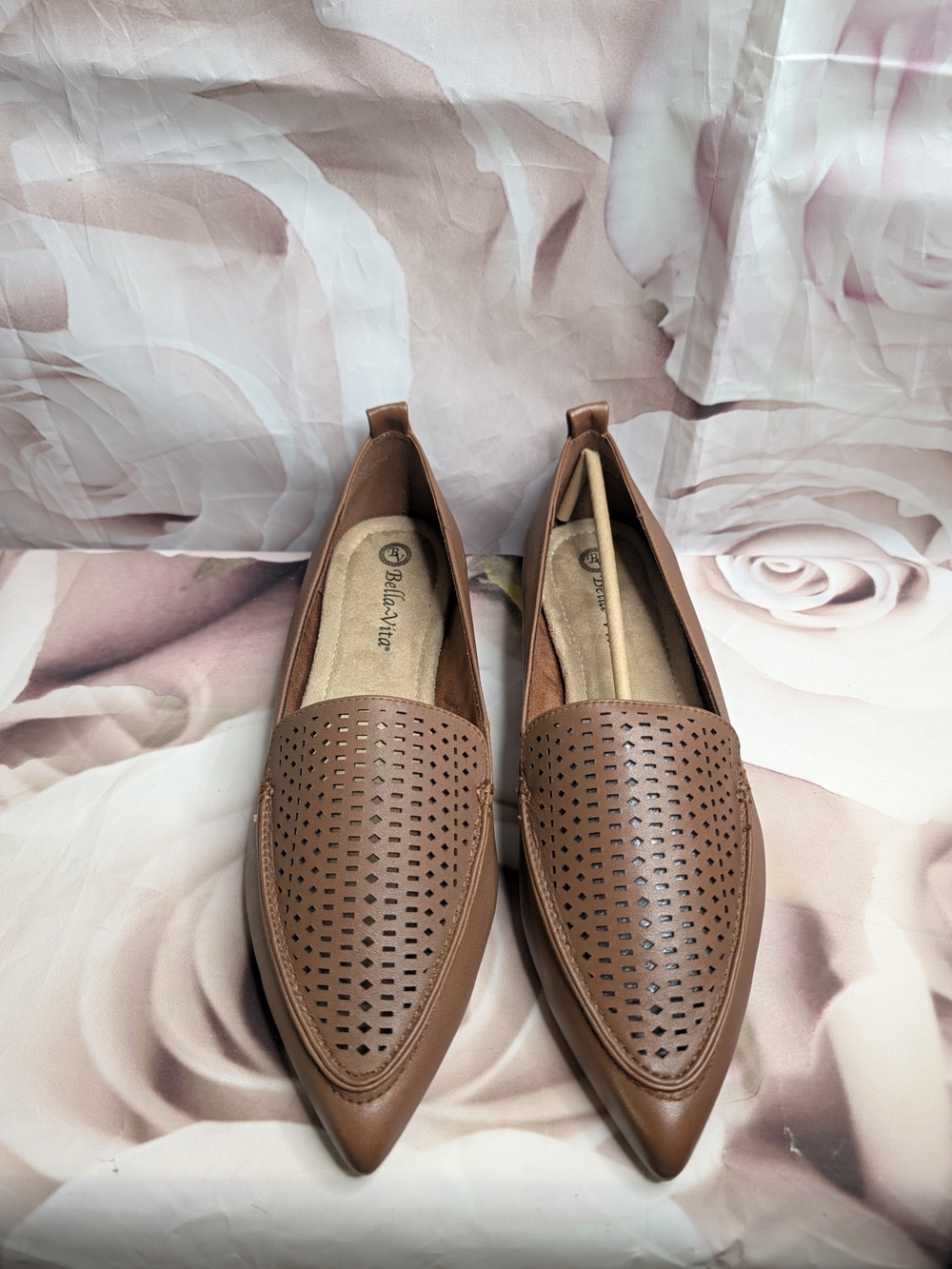 Bella Vita Alessi Perforated Leather Loafers In Dark Tan 🤎